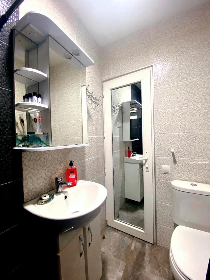 Apartment Ani Tbilisi Exteriör bild